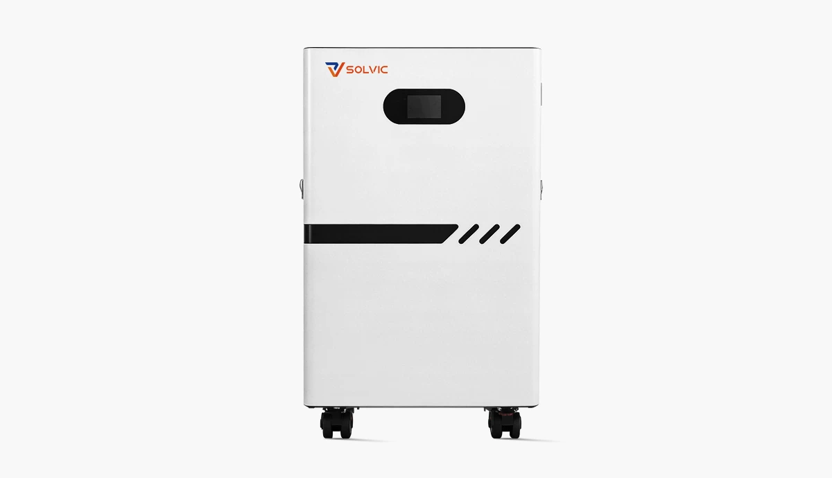 Solvic 51.2V 630Ah LiFePO4 battery storage module – 32kWh rack-mounted or wall-mounted LFP battery for 48V solar storage systems, compatible with 12kW hybrid inverters for US residential backup